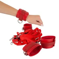 Bad Kitty Attaches De Lit Sans Barreaux Rouges -SexToys Soldes bad kitty kit d attaches de lit nrouge 2